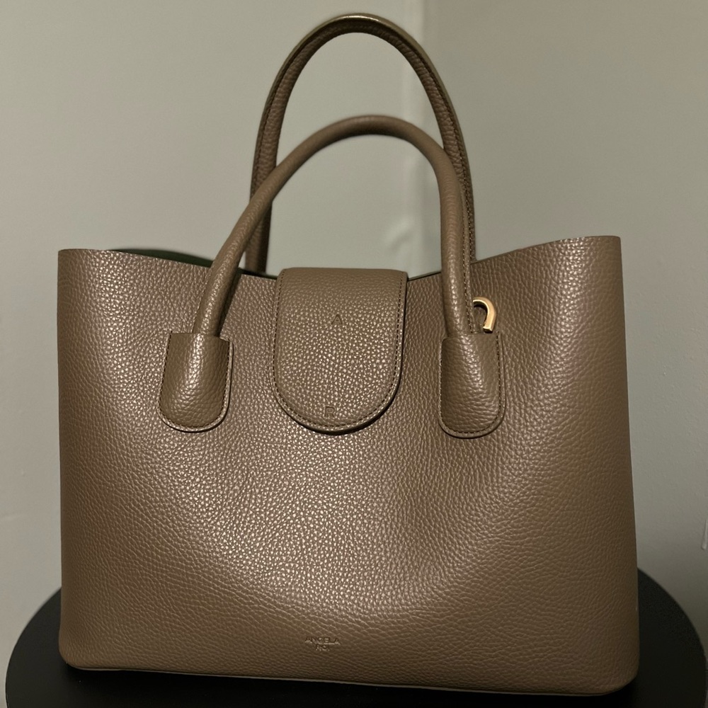 Angela Roi Cher Tote 20